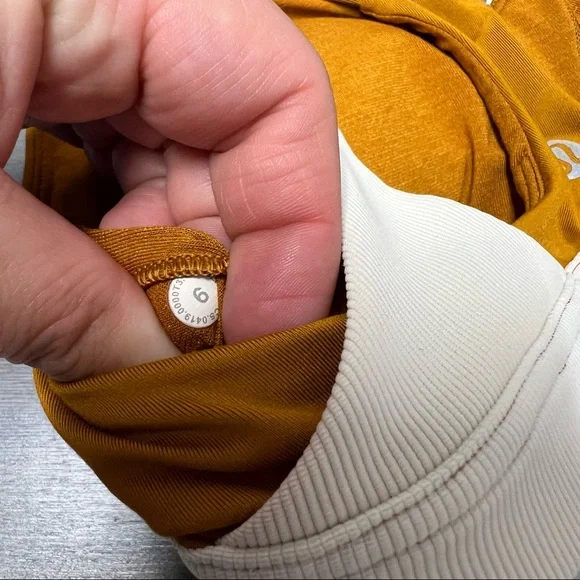 Lululemon New Ambition Bra - Picture 4 of 4